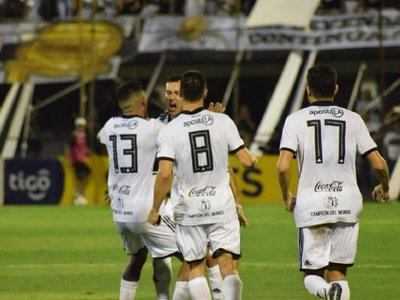 El hijo prodigo grita por primera vez campeón con Olimpia