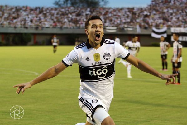 Olimpia Tricampeón