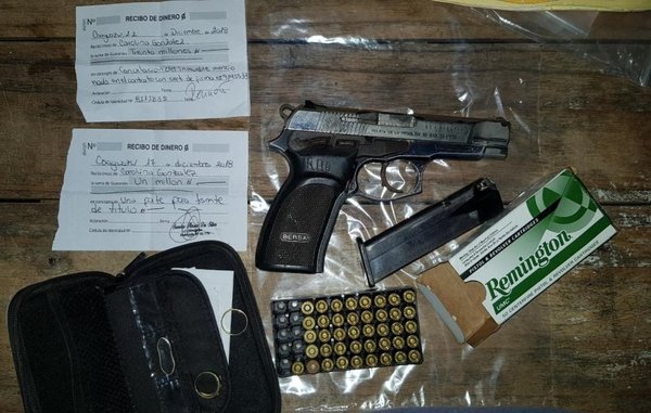 Hallan un arma en el bolso de la esposa del alemán - Nacionales - ABC Color