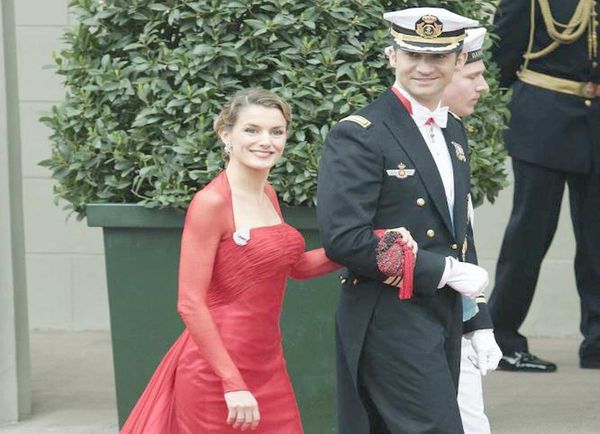 Lady in red