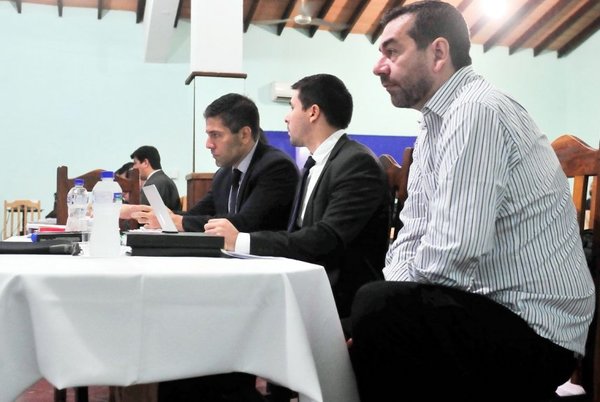 En medio de disputa de Tribunales, se desarrolla juicio oral a Oviedo Brítez - Edicion Impresa - ABC Color