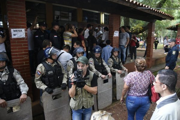 Arrancan votaciones en CDE - Nacionales - ABC Color