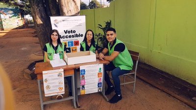 Personas con discapacidad y beneficiarios de votos en casa ya sufragan - ADN Paraguayo