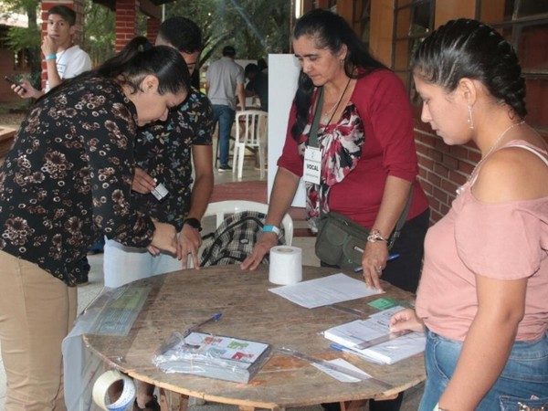 Elecciones en Ciudad del Este se desarrollan sin incidentes - Radio 1000 AM