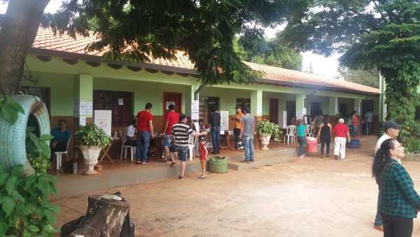 Un candidato tendría 44.42% de votos, según boca de urna - ADN Paraguayo