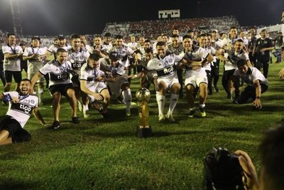 Continúan los festejos del tricampeonato - Deportes - ABC Color