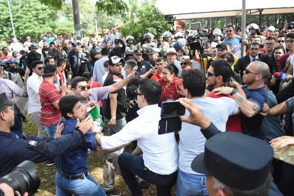 Denuncian inducción al voto - Nacionales - ABC Color