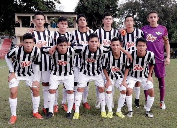 Libertad, nuevo líder de la Sub 15 - Deportes - ABC Color