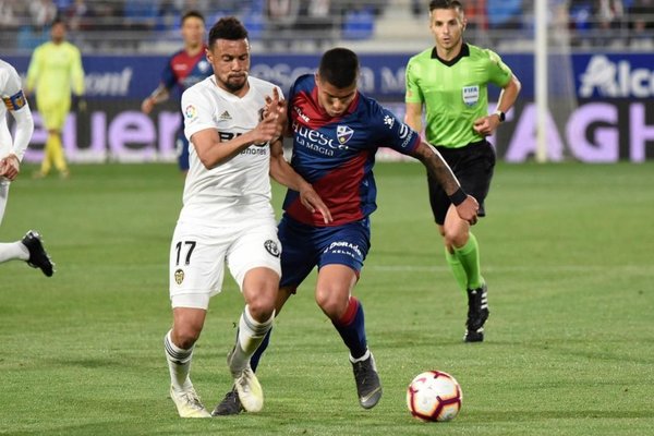Valencia revive y envía a Huesca a Segunda - Deportes - ABC Color