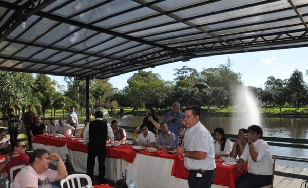 HOY / HC destaca espacio a mujeres, advierte crisis y alienta a los provida