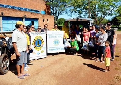Entregan víveres a los damnificados - Edicion Impresa - ABC Color