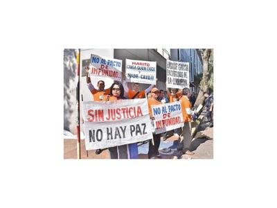 La Comisión Escrache presionará a los parlamentarios