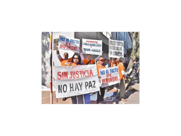 La Comisión Escrache presionará a los parlamentarios