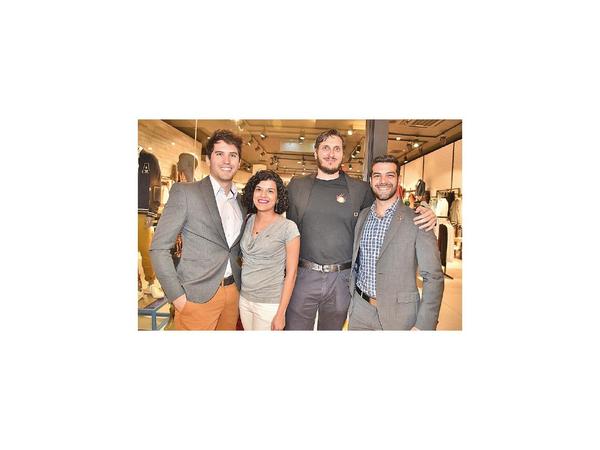 Presentan la tienda Veinte30