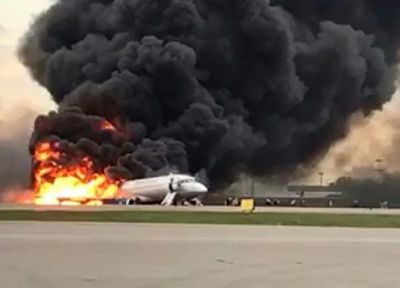 Temen que sean 41 los ocupantes muertos en el avión incendiado