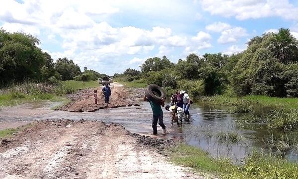 La falta de caminos y la crecida condena a muerte a los indígenas del Chaco » Ñanduti