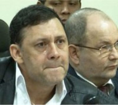 Tras condena, ciudadanos piden expulsión de Víctor Bogado del Senado - Paraguay.com