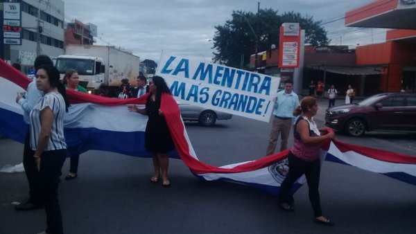 Piden solución definitiva en zona del metrobús - Nacionales - ABC Color