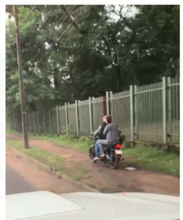 Veredas, ¿vía para motos? - Cronicas Ciudadanas - ABC Color