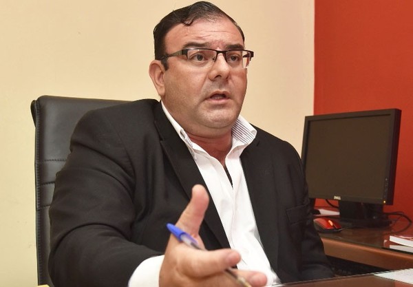 Él mismo pedirá su desafuero - Radio 1000 AM