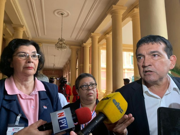 Piden que Mario Abdo decrete la Ley del Cáncer - Radio 1000 AM