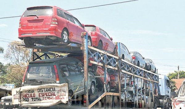 Importadores de autos usados se manifiestan en contra del aumento de impuestos » Ñanduti