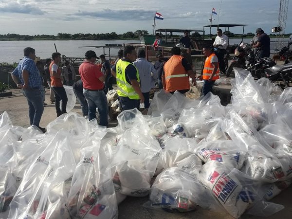 Familias aisladas del Chaco reciben kits de alimentos - Nacionales - ABC Color