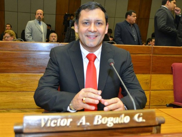 Recomiendan esperar resolución para tomar decisión sobre pedido de pérdida de investidura de Bogado - Radio 1000 AM
