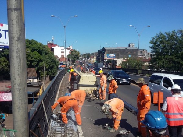Continúan tareas de readecuación de viaductos sobre Madame Lynch