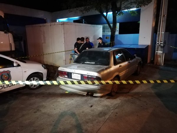Hallan auto de supuesto feminicida - ADN Paraguayo