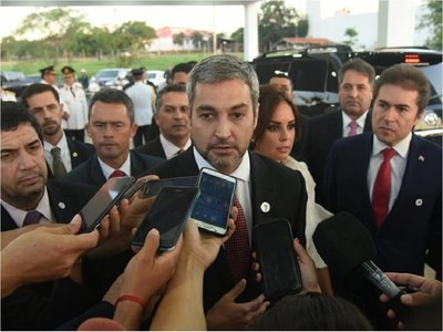 Abdo Benítez, disconforme con ejecución presupuestaria en ministerios