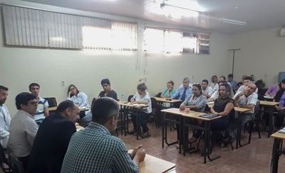Buscan consensuar ideas para paliar necesidades en el área de la salud
