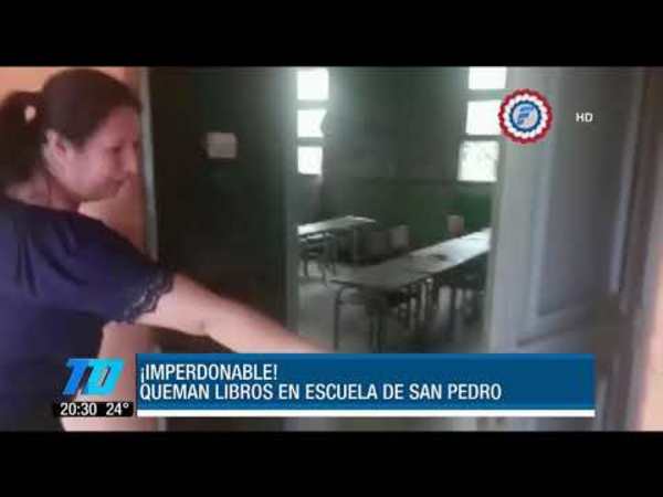 Queman libros de escuela en San Pedro