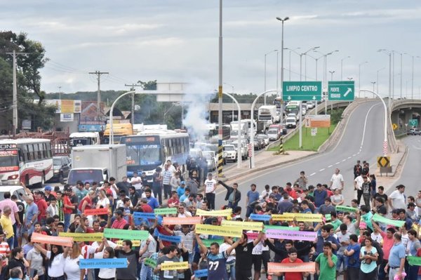 Importadores de vehículos usados rechazan reforma tributaria » Ñanduti