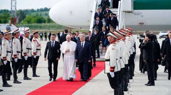 Histórica visita del papa Francisco a Macedonia | .::Agencia IP::.