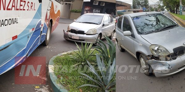 ACCIDENTE SOBRE LA AVDA. CABALLERO INVOLUCRA A UN VEHÍCULO Y UN ÓMNIBUS.