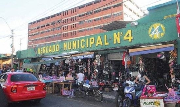 HOY / Mercado 4 cumple 77 años de vida, entre algunas mejoras y mucho por solucionar