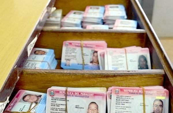 PROPONEN QUE EN LA CÉDULA FIGURE EL “GRUPO SANGUÍNEO” Y “VIDA Y RESIDENCIA”