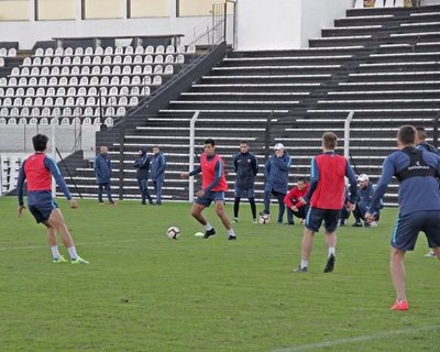 Cerro en busca del punto para ser primero en su grupo | .::Agencia IP::.