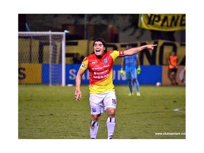 Un apabullado Santaní recibe al Danzarín