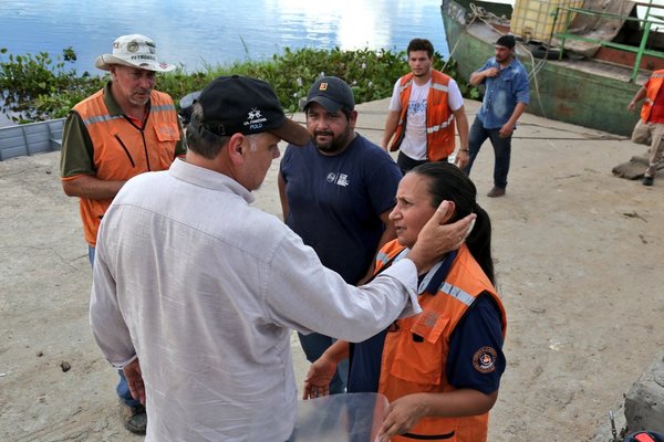 SEN distribuye unos 30.000 kilos de víveres en Fuerte Olimpo - .::RADIO NACIONAL::.