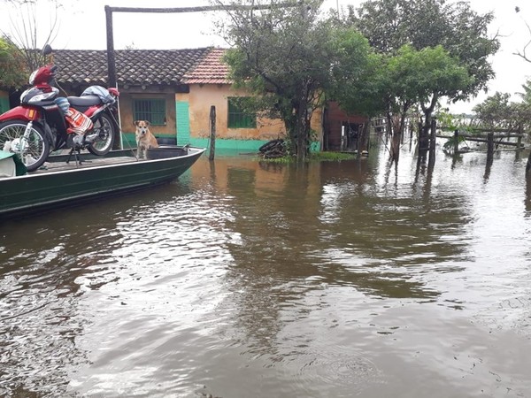 Inundaciones vuelven a azotar al departamento de Ñeembucú - ADN Paraguayo
