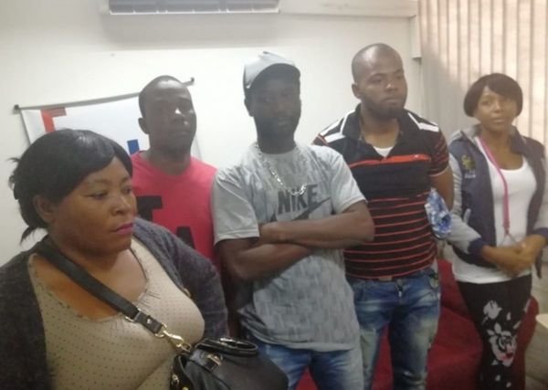 Impiden ingreso de 10 ciudadanos chinos y haitianos por falta de documentos