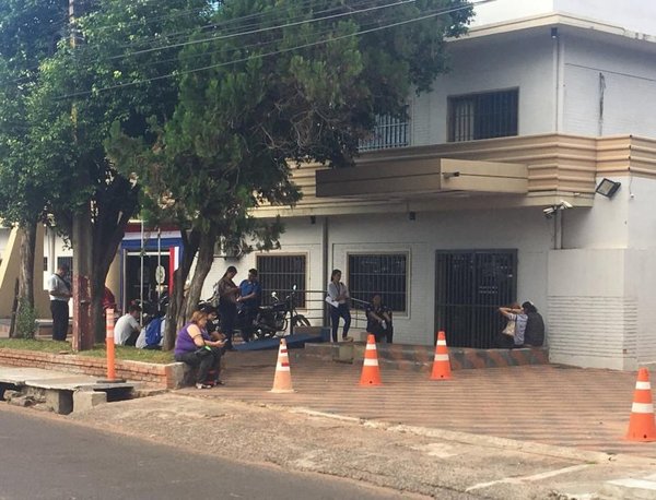 Inconveniente fortuito retrasó gestiones en Senad - Nacionales - ABC Color