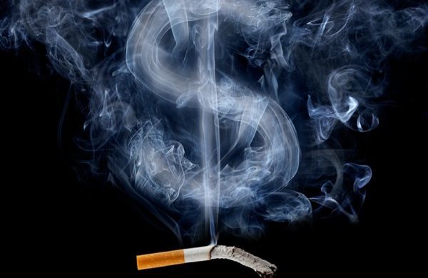 Experto de misión de OMS asegura que aumento impositivo reduce consumo de tabaco