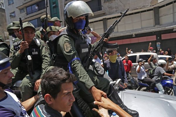 Más de 2.000 detenidos en Venezuela en 2019 por razones políticas, según ONG