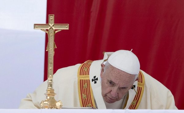 Papa: “Nos hemos acostumbrado a comer el pan duro de la desinformación” - Internacionales - ABC Color