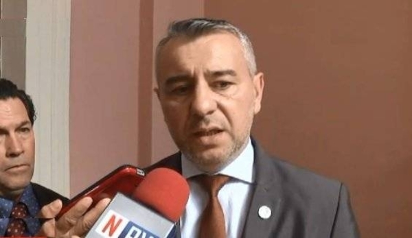 HOY / División entre colorados, poca sintonía con bases: asesor de Abdo desgrana derrota en CDE