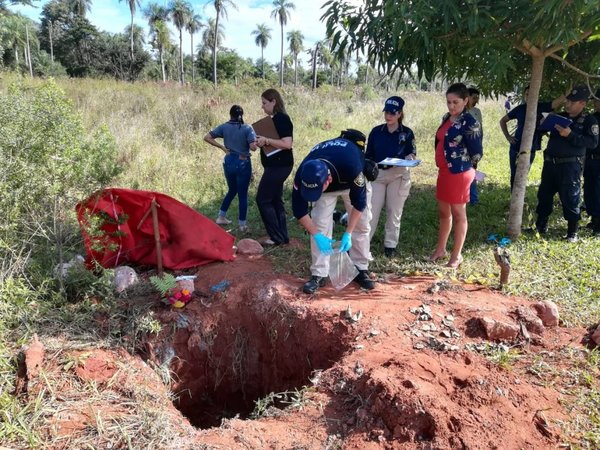 Levantan muestras del sitio donde fue hallada muerta Gloria Gamarra