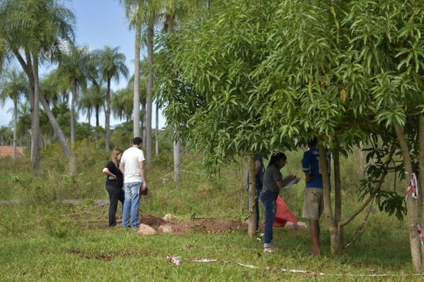 Cotejan evidencias del crimen de Gloria Gamarra - Nacionales - ABC Color